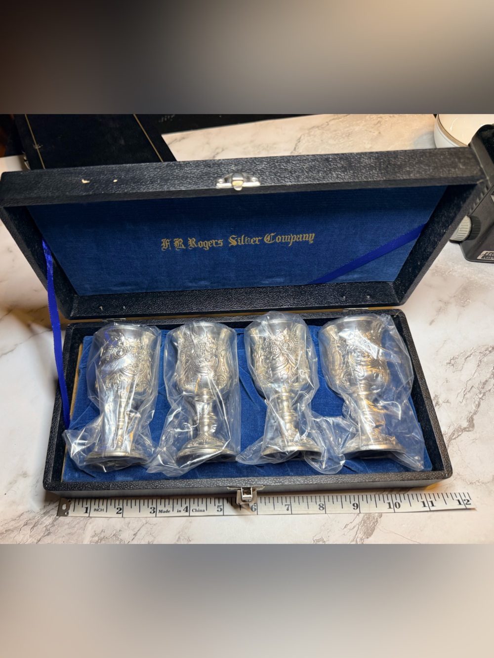Silver-Plated Cordial Shot Glass Set in Presentation Box